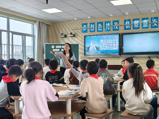 【滨小教研】借班上课练技能 校际交流共提升——记我校教师赴吴市中心小学借班上课活动